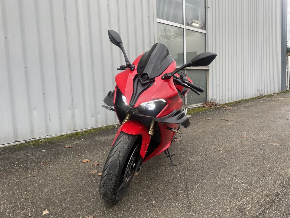 QJ MOTOR SRK 800 RR 4