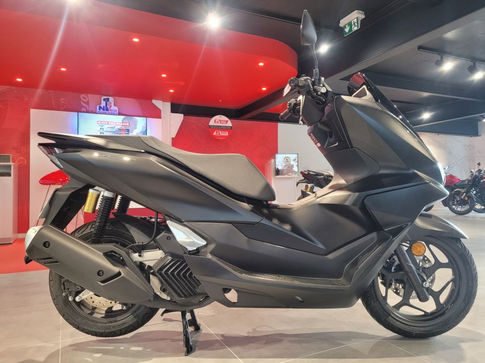 HONDA PCX 125 4