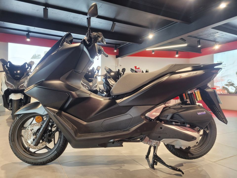 HONDA PCX 125 4