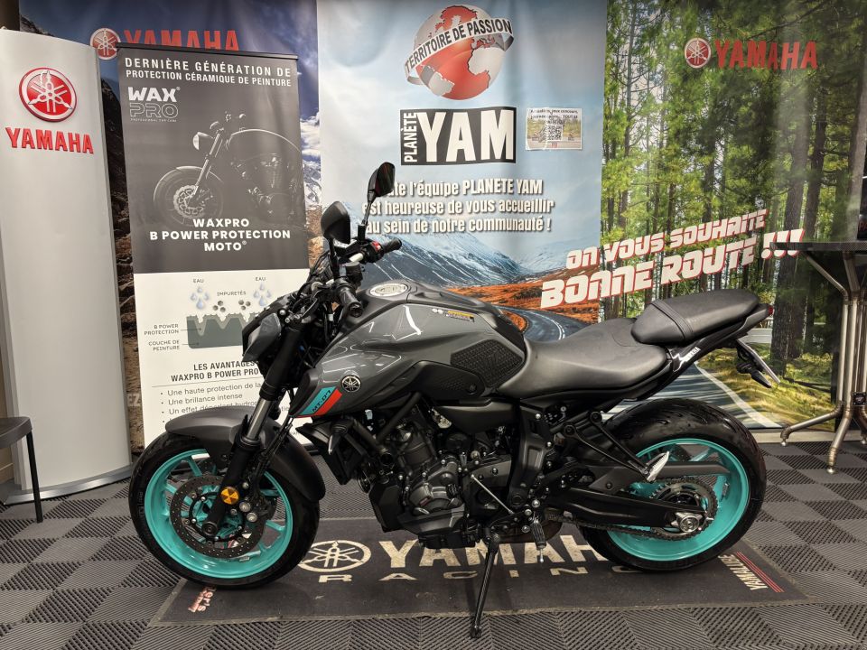 YAMAHA MT-07 (47.5CV) 4