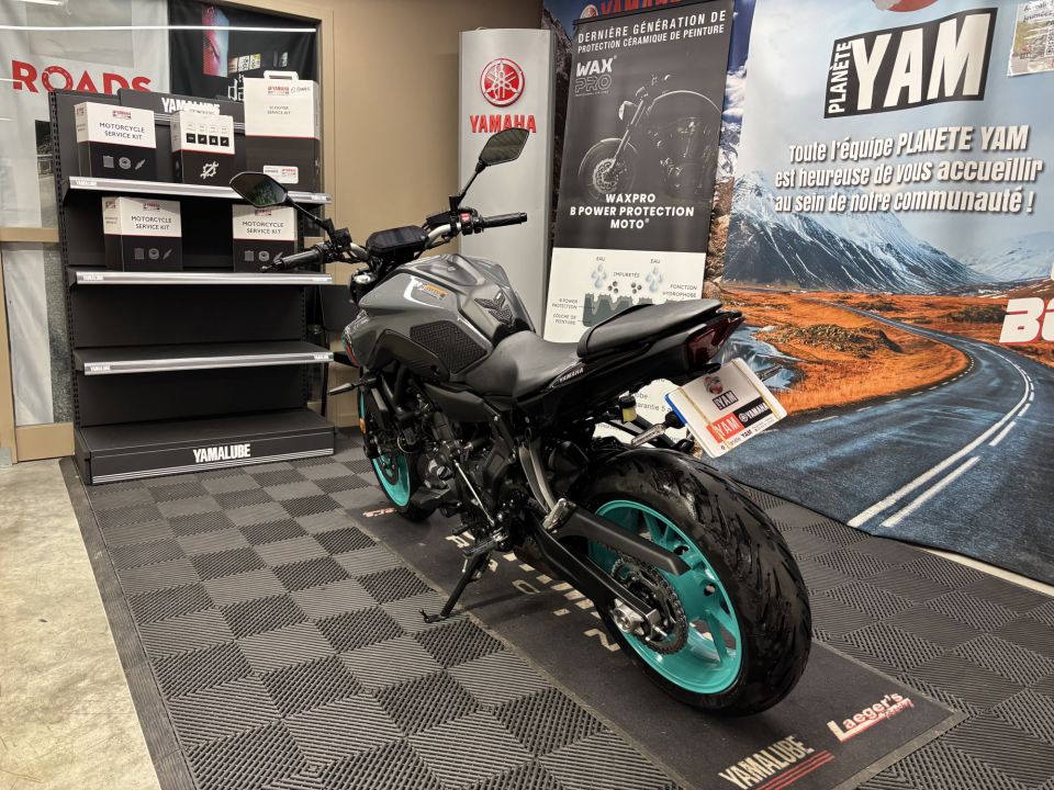 YAMAHA MT-07 (47.5CV) 4