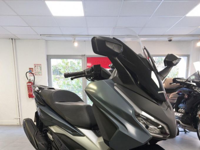 HONDA FORZA 350 4