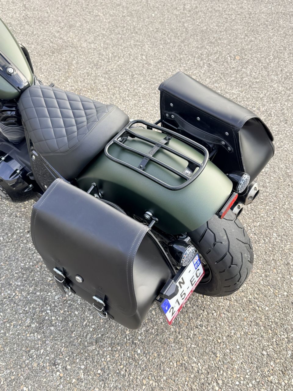 INDIAN CHIEF BOBBER DARK HORSE 4