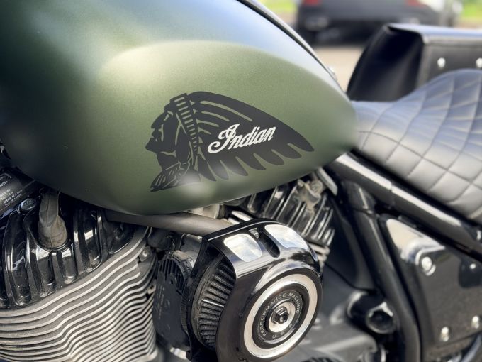 INDIAN CHIEF BOBBER DARK HORSE 4