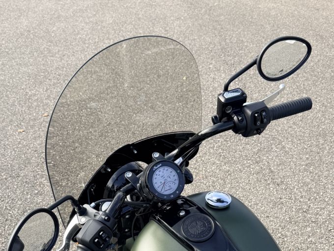 INDIAN CHIEF BOBBER DARK HORSE 4
