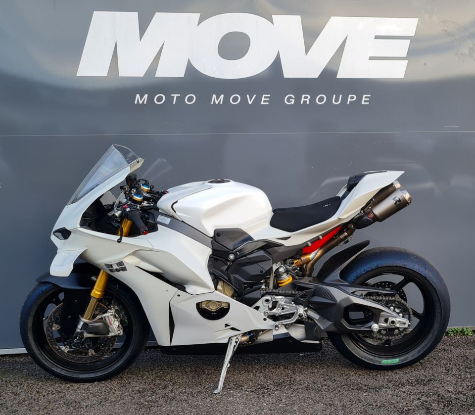 DUCATI PANIGALE 1103 V4 4