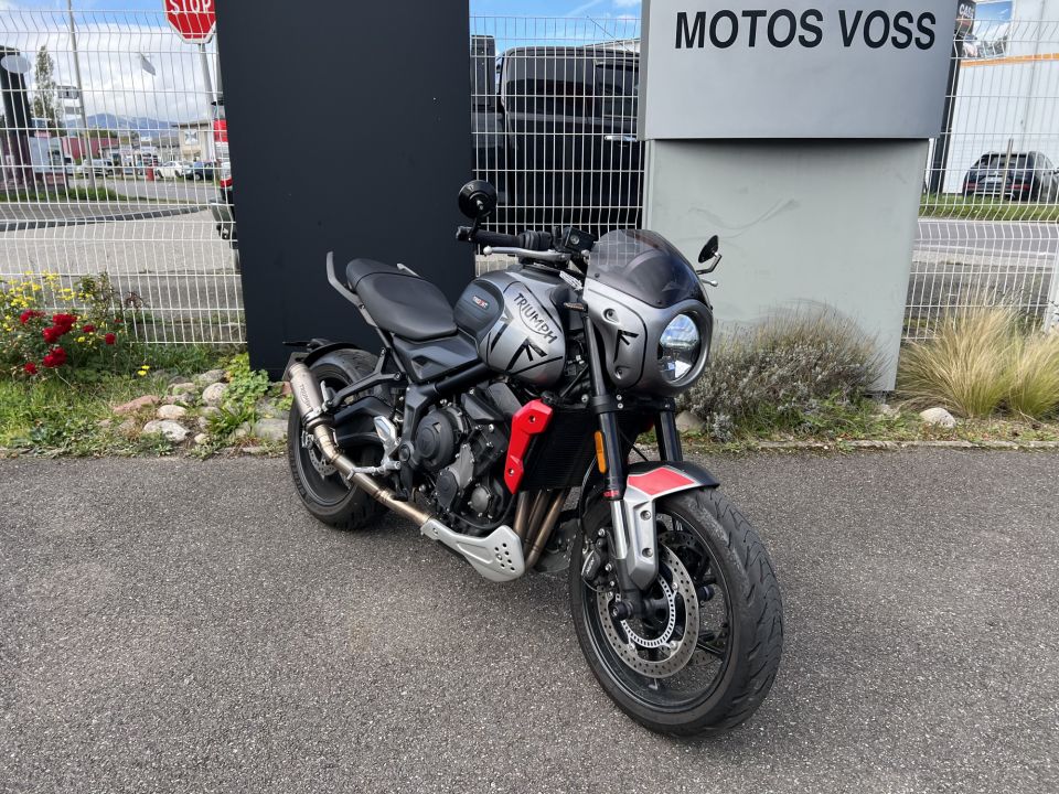 TRIUMPH TRIDENT 660 4