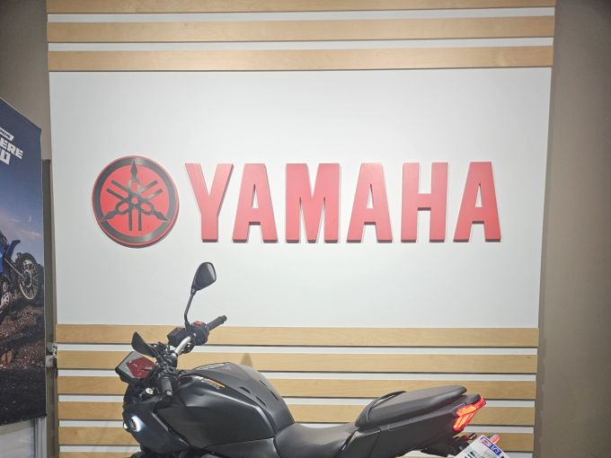 YAMAHA MT-07 Y-AMT 4