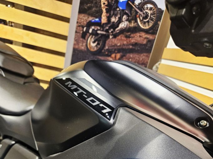 YAMAHA MT-07 Y-AMT 4