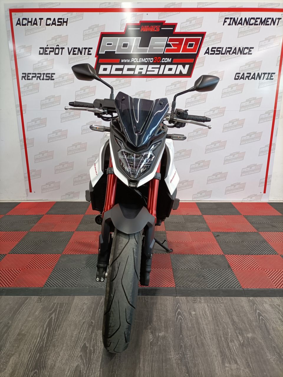 HONDA CB 750 HORNET 4