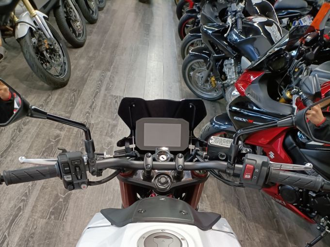 HONDA CB 750 HORNET 4