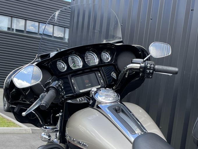 HARLEY-DAVIDSON TOURING FLHTK ULTRA LIMITED 1745 4