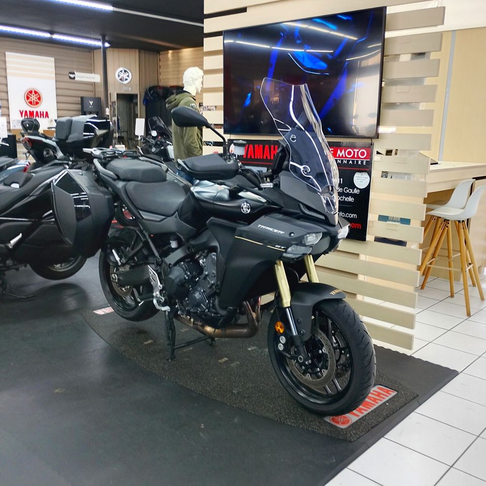 YAMAHA TRACER 9 GT 4