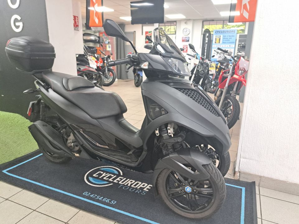 PIAGGIO MP3 300LT YOURBAN 4