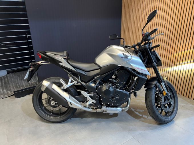 HONDA CB750 Hornet 35 kW 4