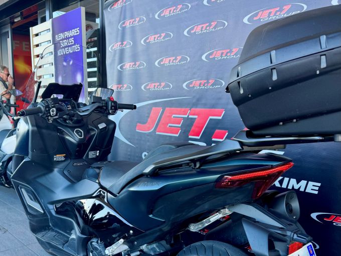 YAMAHA XP T-MAX 560 TECH MAX 4
