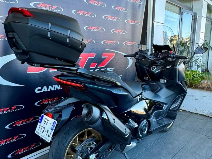 YAMAHA XP T-MAX 560 TECH MAX 4