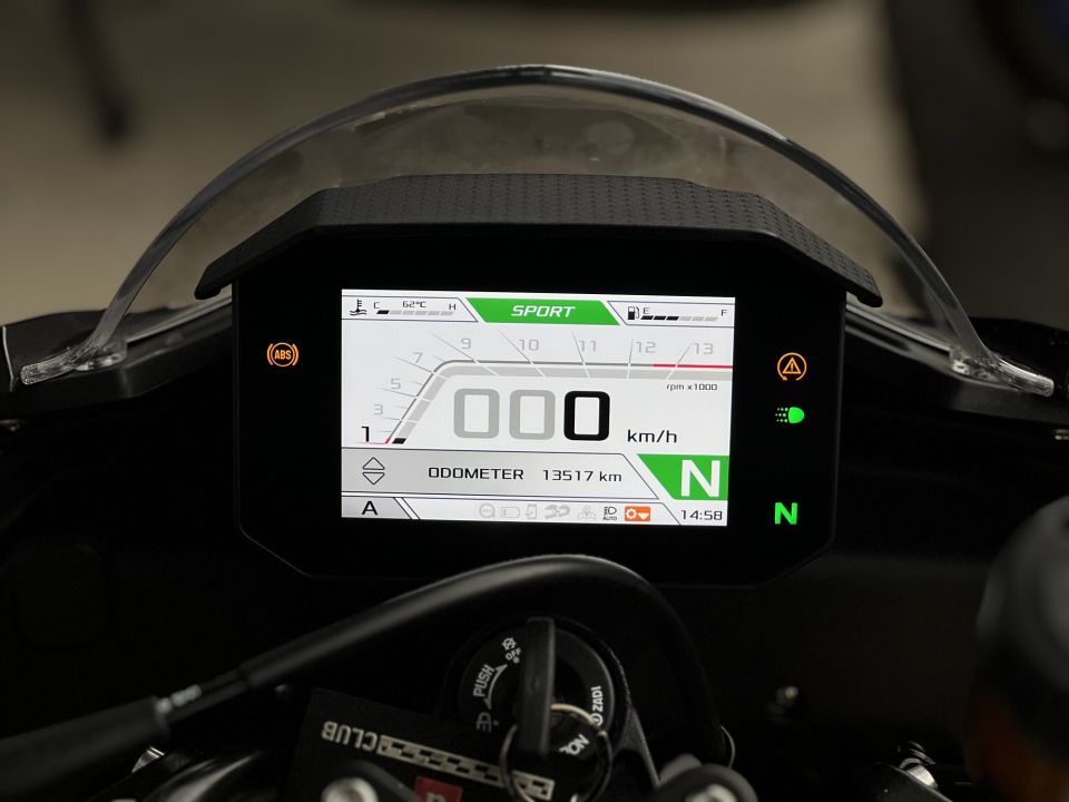 APRILIA TUONO 1000 V4 4