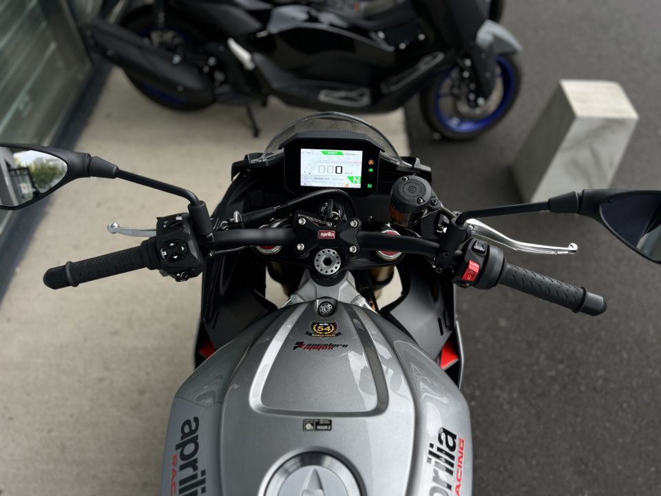 APRILIA TUONO 1000 V4 4
