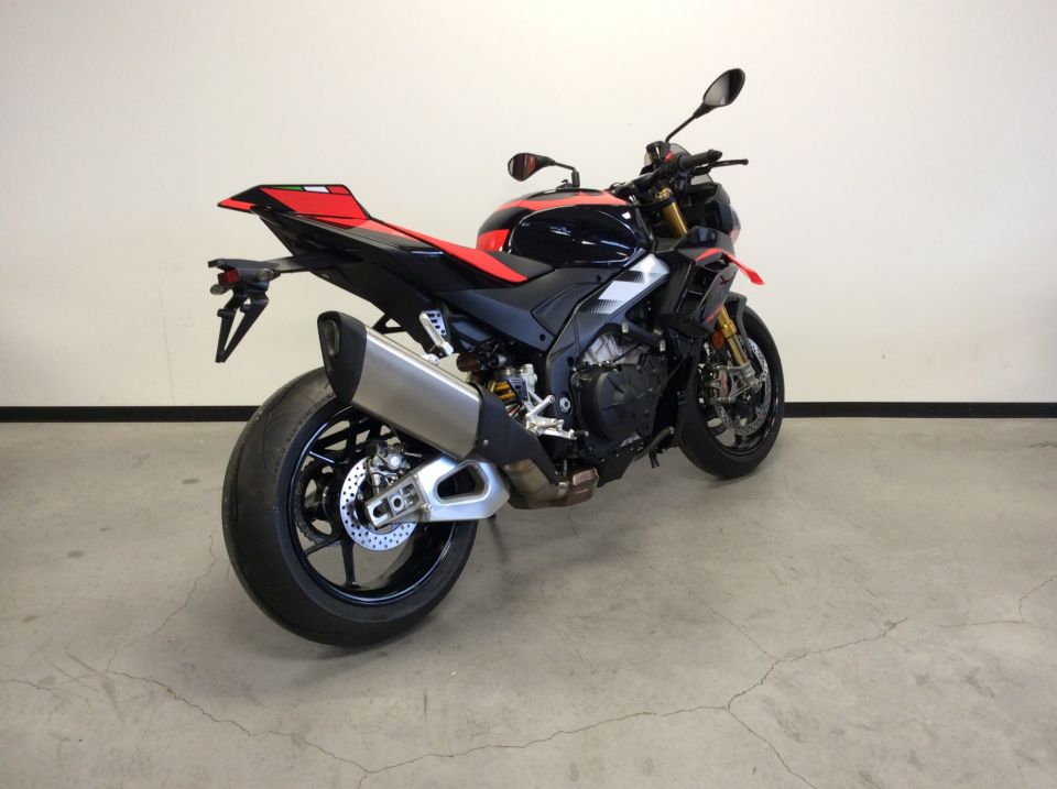 APRILIA TUONO 1100 V4 FACTORY 4
