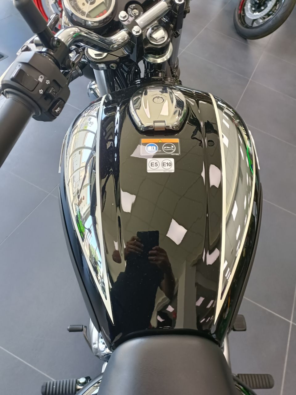 KAWASAKI MEGURO 250 S1  ( w 230 ) 4