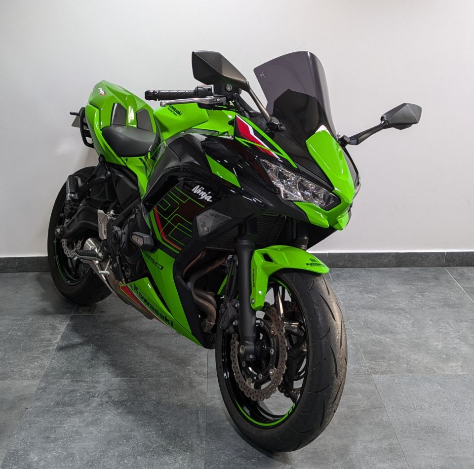 KAWASAKI NINJA 650 4