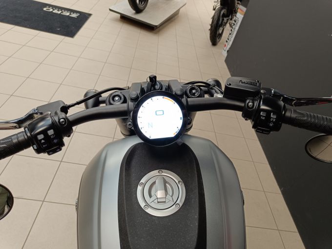 QJ MOTOR SRV 600 4