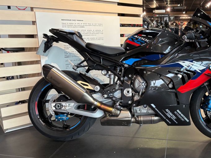 BMW M 1000RR 4