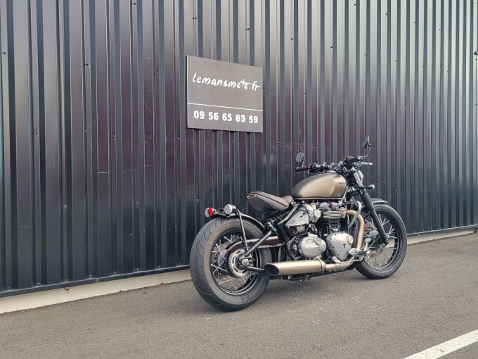 TRIUMPH Bonneville Bobber 1200 4