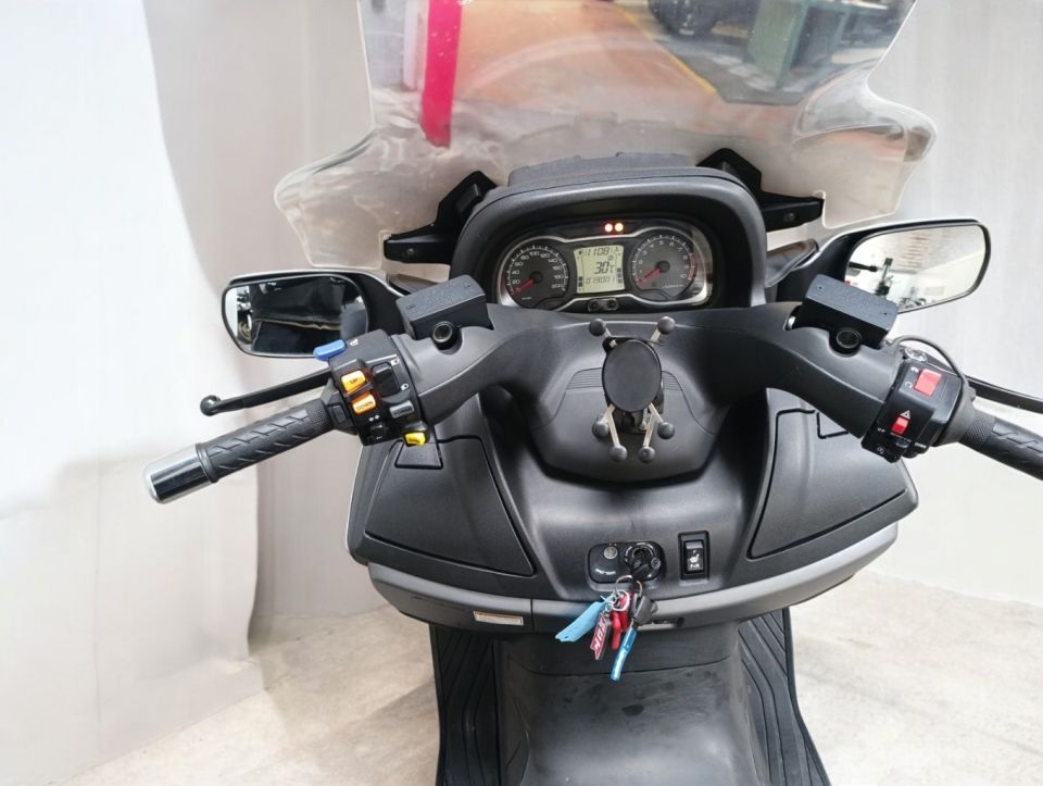 SUZUKI BURGMAN 650 4