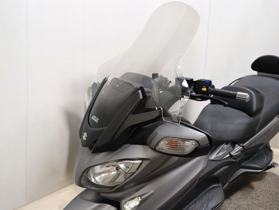 SUZUKI BURGMAN 650 4