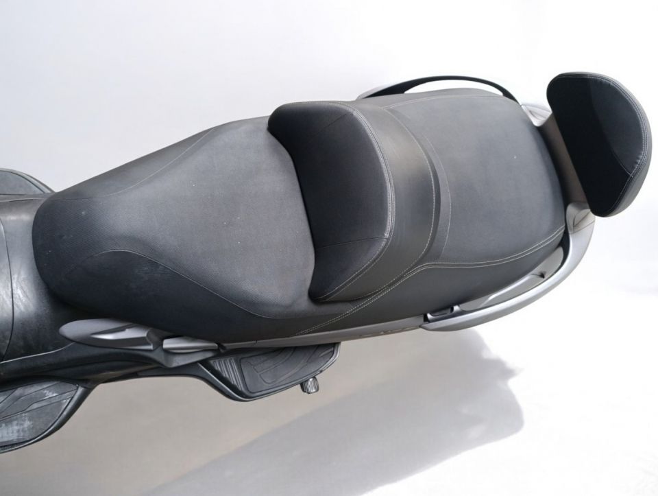 SUZUKI BURGMAN 650 4