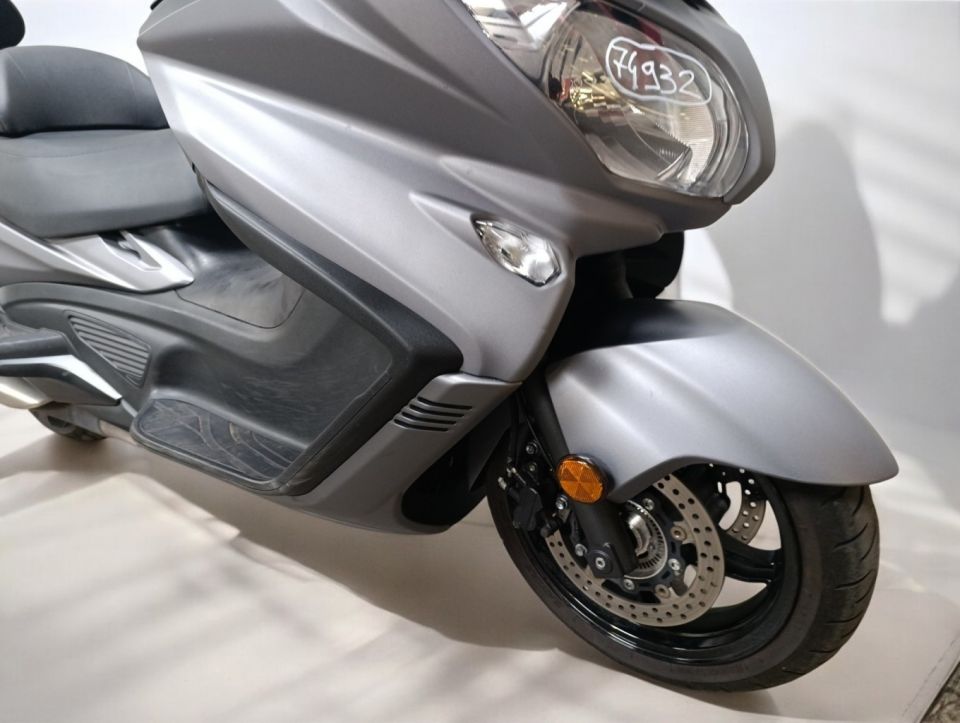 SUZUKI BURGMAN 650 4