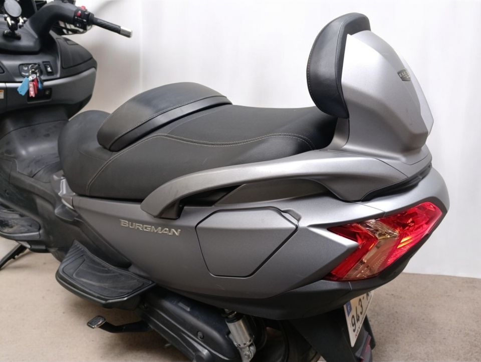 SUZUKI BURGMAN 650 4
