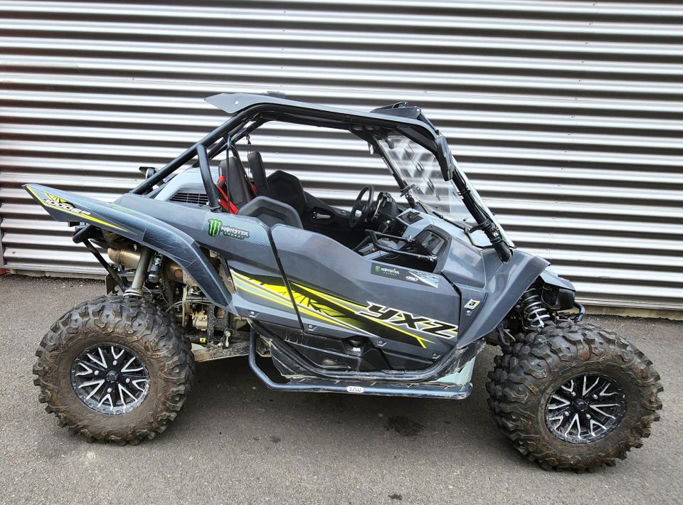 YAMAHA YXZ 1000R 4