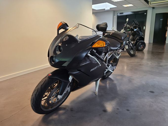 DUCATI 749 DARK 4