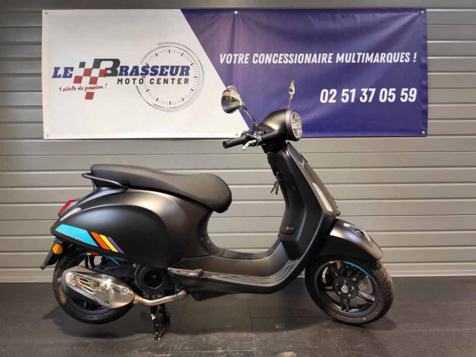 VESPA PRIMAVERA 125 4