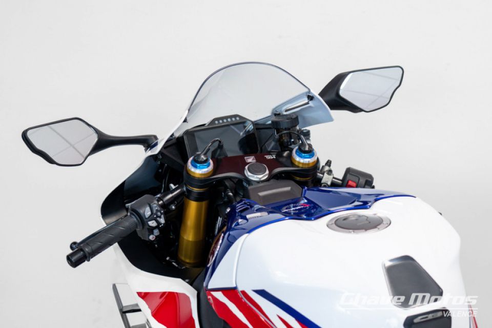 HONDA CBR1000RR SP 4