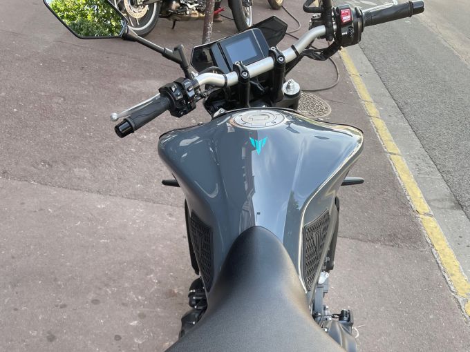 YAMAHA MT 09 4