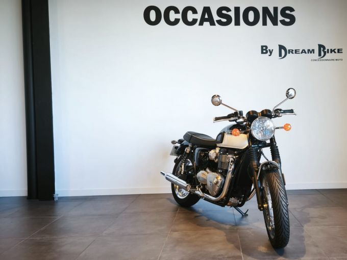 TRIUMPH BONNEVILLE T120 4