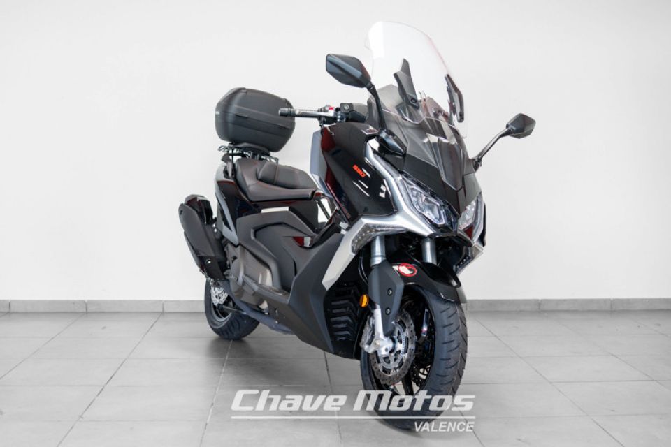 KYMCO AK 550 4