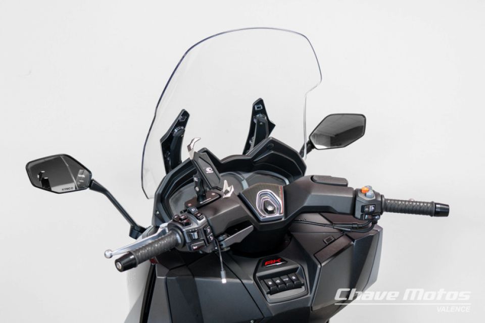 KYMCO AK 550 4