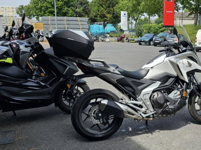 HONDA NC750XD 4