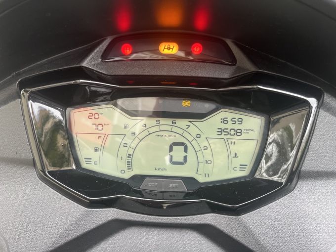 PIAGGIO MP3 310 HPE SPORT 4