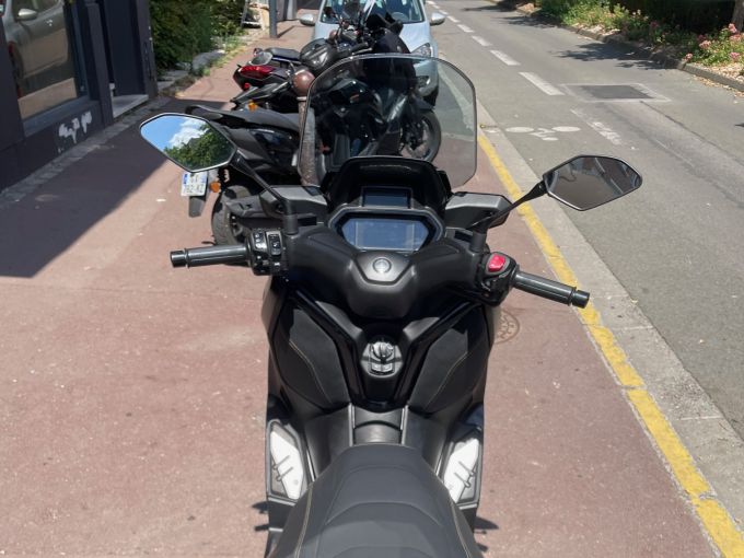 YAMAHA XMAX 125 TECH MAX 4