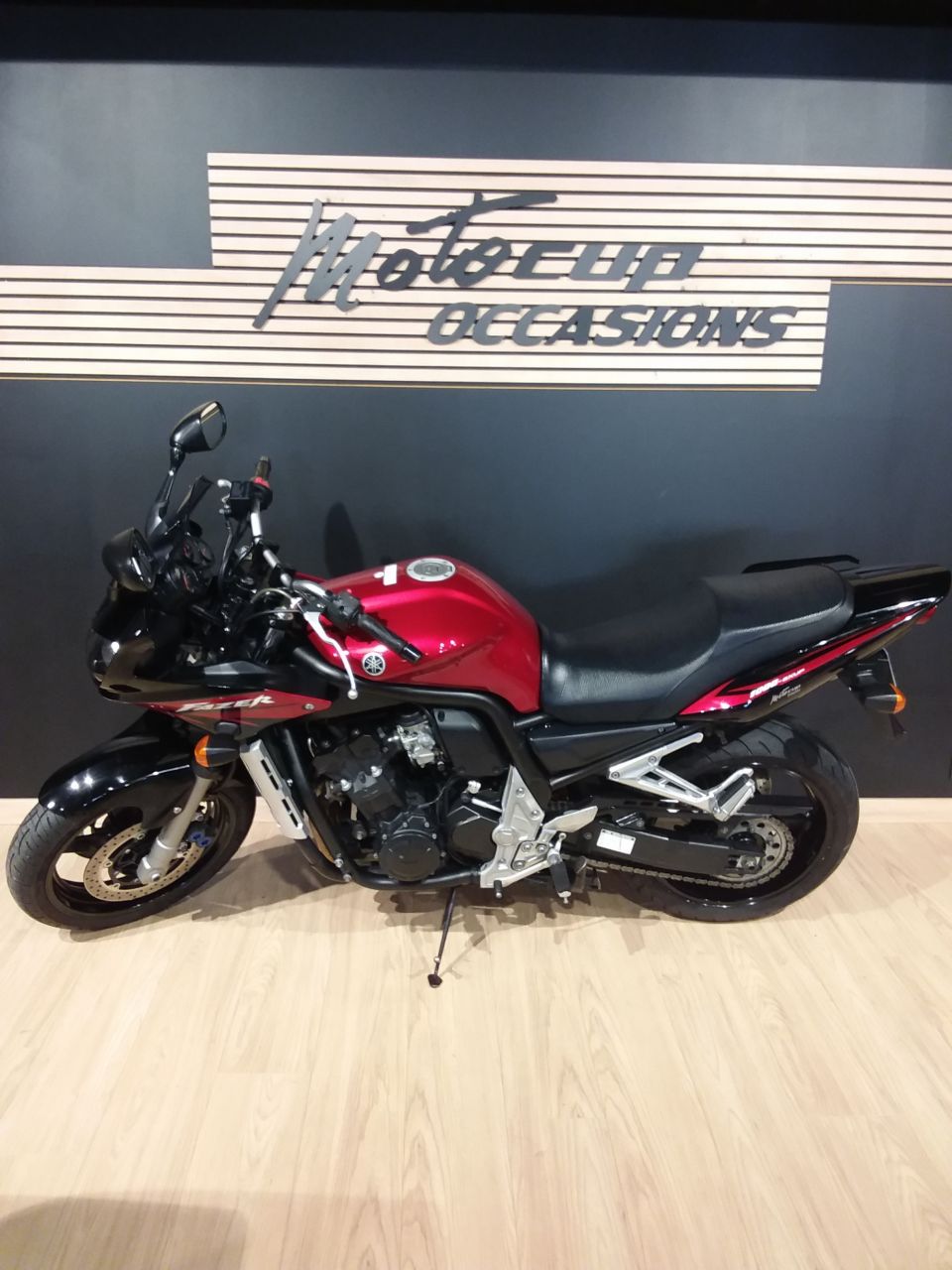 YAMAHA FAZER 1000 4