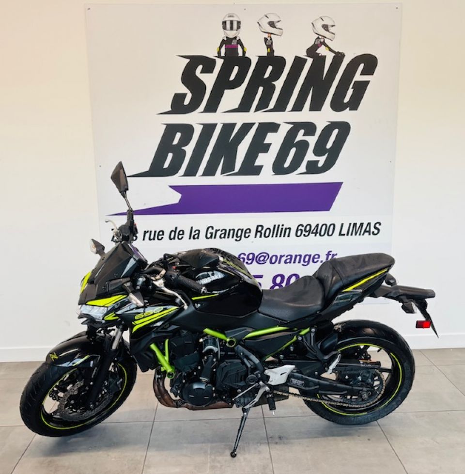 KAWASAKI Z 650 (47.5CV) 4