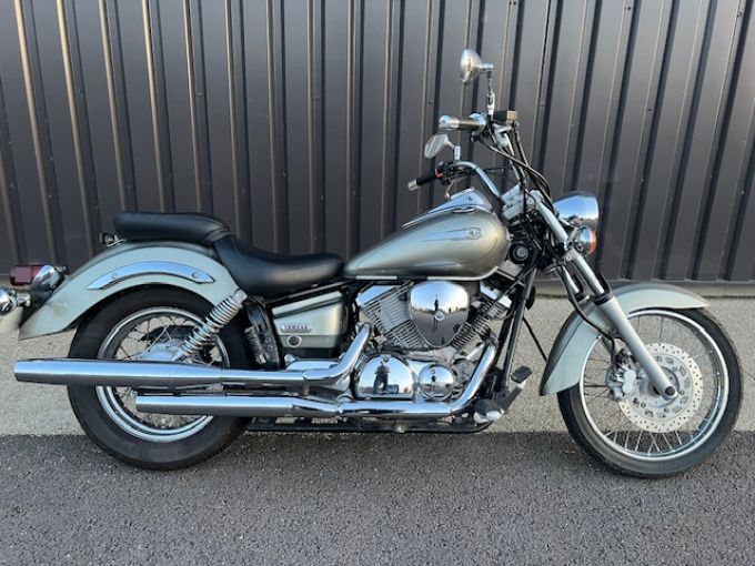 YAMAHA XV 125 4