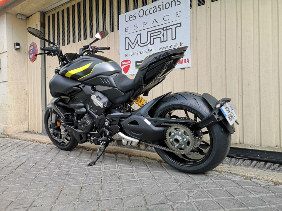 DUCATI DIAVEL V4 4