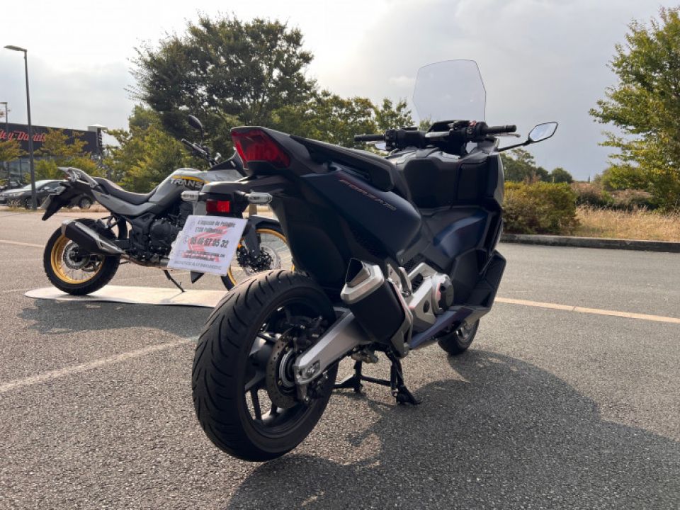 HONDA NSS FORZA 750 4